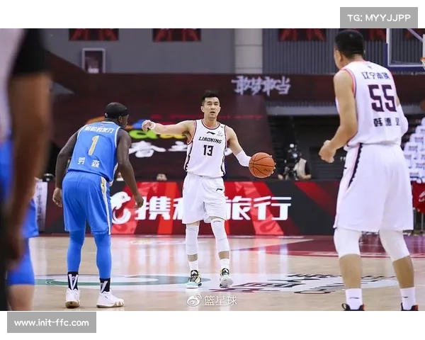 郭艾伦的激情与灵动风格成为年轻球员模仿对象,个人标签重要 郭艾伦的激情与灵动风格成为年轻球员模仿对象,个人标签重要